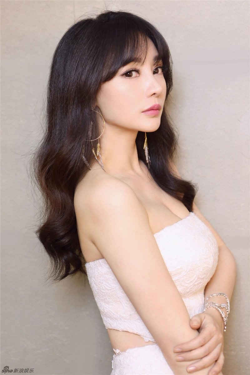 Sao Hoa ngu khoe than anh 6