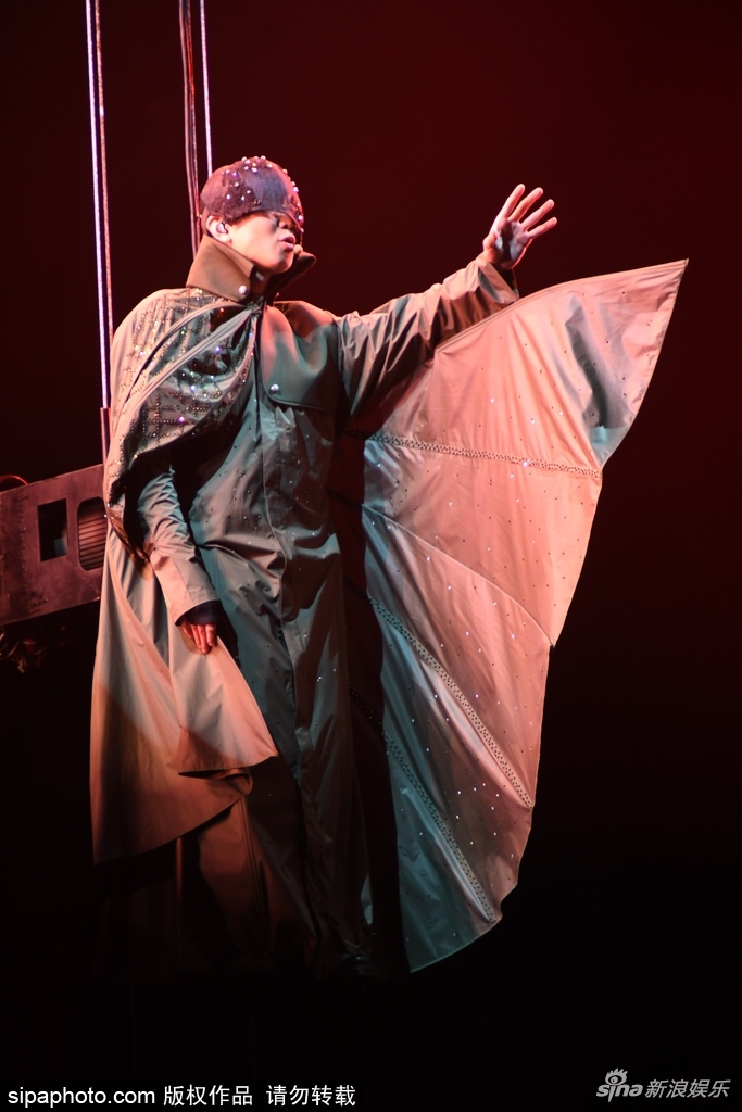 Lam Tuan Kiet hoa Batman anh 2