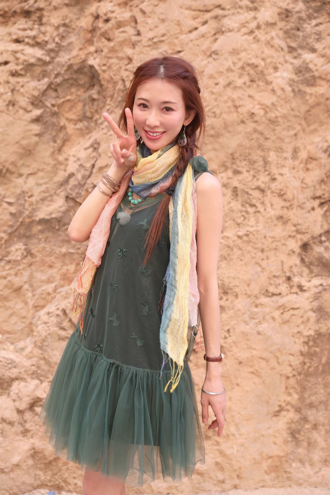 Nhan sac tuoi 44 cua Lam Chi Linh anh 7