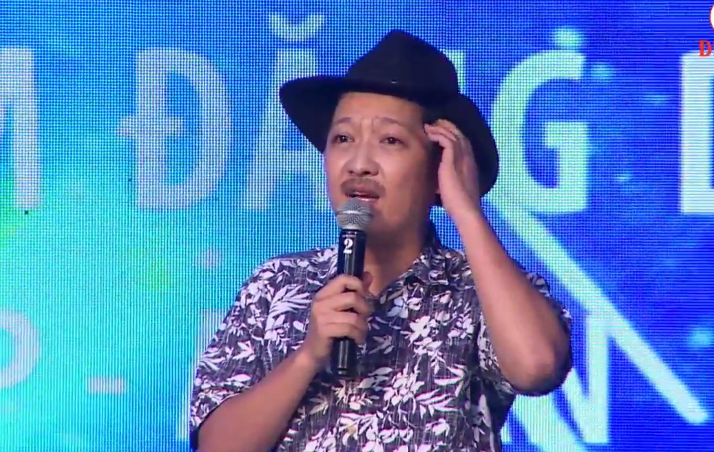 Truong Giang va Nha Phuong tai su kien anh 2