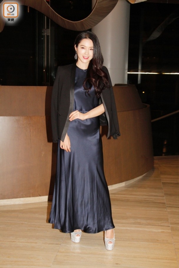 Lam Tu Thien cuoi vo anh 5