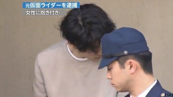 Tai tu Nhat Ban bi bat sau khi xam hai 4 phu nu tren pho hinh anh