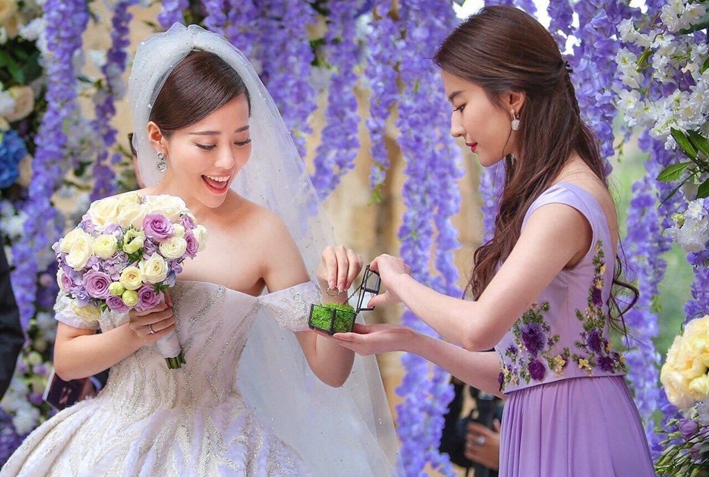 Diva Trung Quoc ly hon quan ly, song nho nha ban sau mot nam cuoi hinh anh