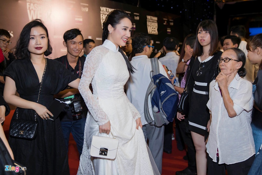 Nha Phuong bao gio moi het nhat anh 2