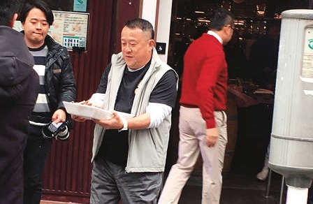 Tang Chi Vy sau cao buoc cuong hiep: Mat chuc, mo quan an hinh anh