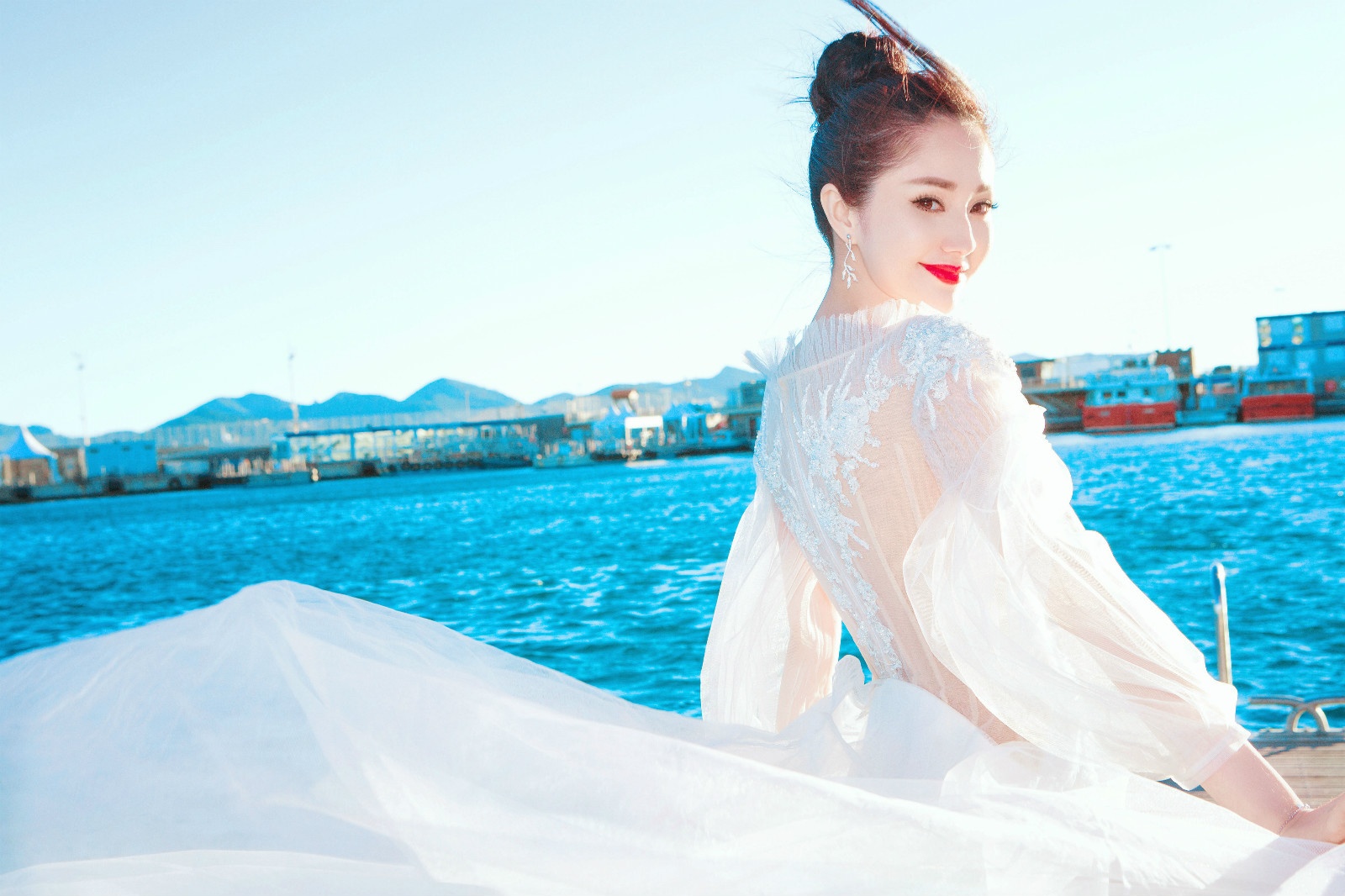 Lam Yến: 'Biểu tượng sex' xuất thân gia thế của TQ ảnh 1 Lam Yen: 'Bieu tuong sex' xuat than gia the cua TQ anh 1