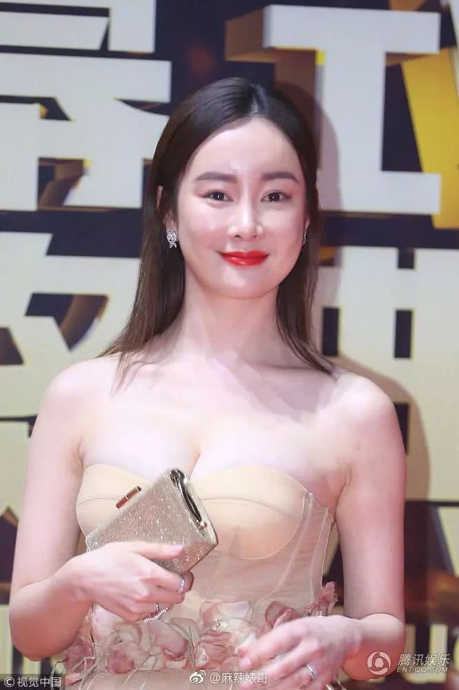 nhan sac Truong Mong anh 1