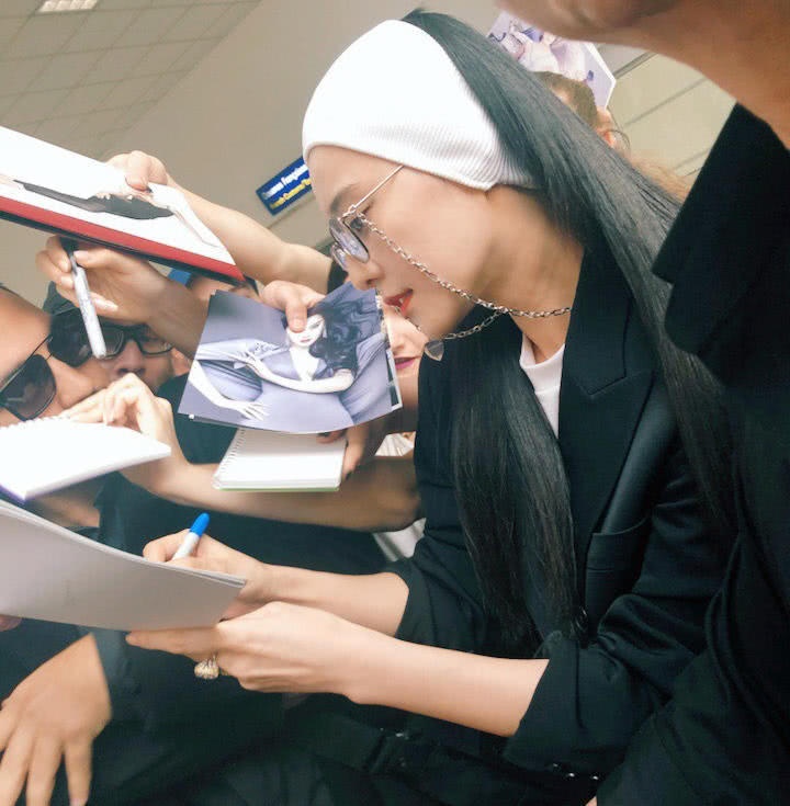 Pham Bang Bang bi nham lan tai Cannes anh 3