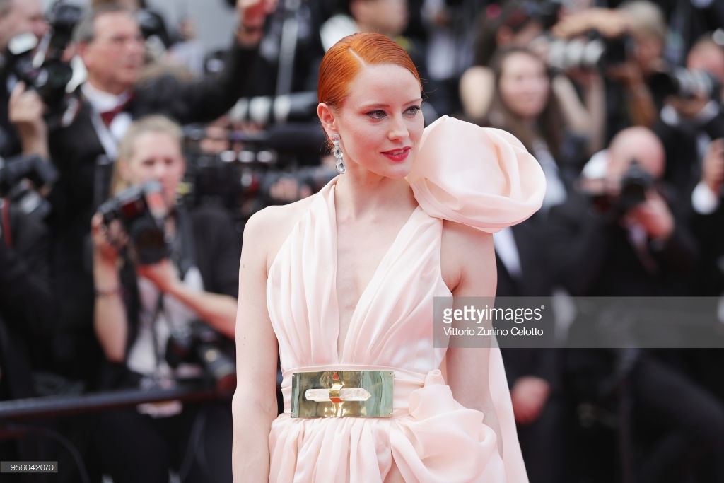 Sao tren tham do Cannes 71 anh 11