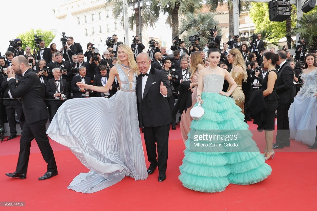 Clip dan sao nhuong duong cho Pham Bang Bang tai Cannes hinh anh