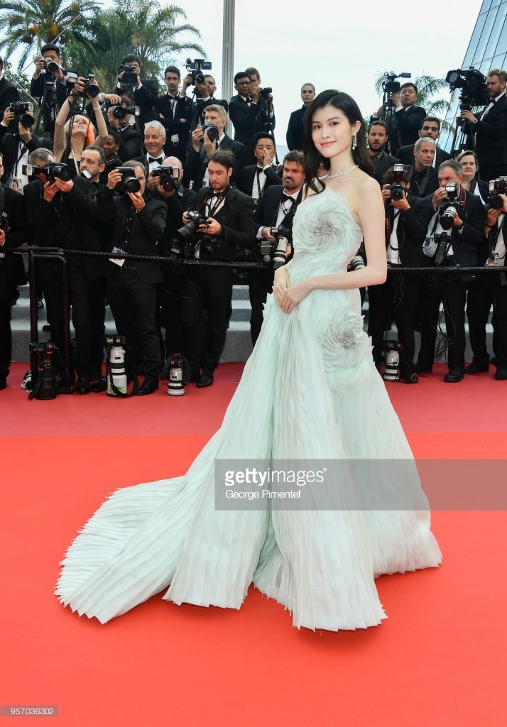 Nguoi dep Thai Lan duoc nang vay tai Cannes anh 11