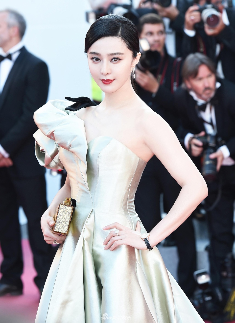 Phạm Băng Băng nổi bật giữa dàn mỹ nhân ở Cannes ảnh 2 Pham Bang Bang noi bat giua dan my nhan o Cannes anh 2