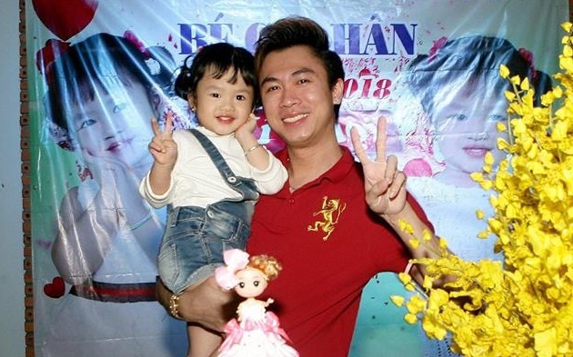 Ho Viet Trung thua nhan co con gai va vua chia tay ban gai hot girl hinh anh