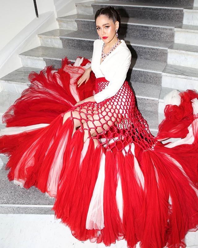 Chompoo sinh hai con vẫn gợi cảm ảnh 4 Chompoo sinh hai con van goi cam anh 4