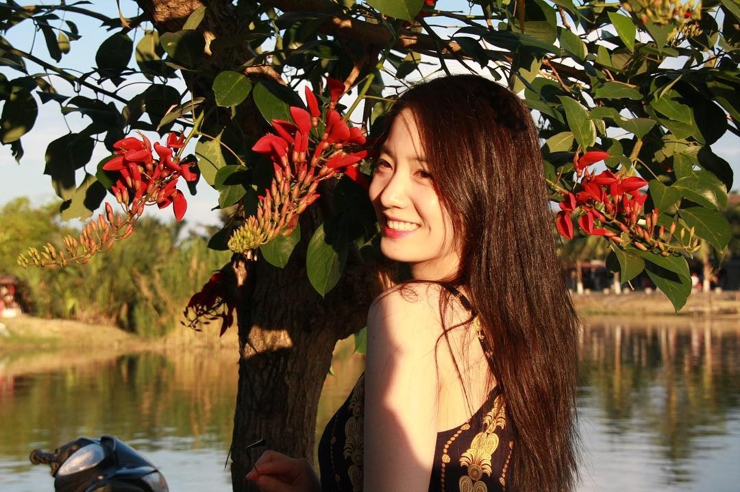 Hwayoung bi tay chay anh 3