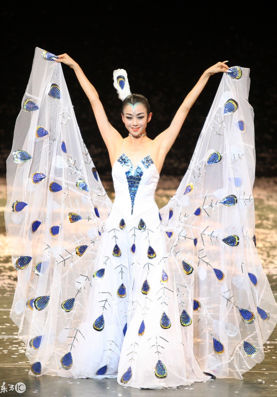 Sao nu Anh hung xa dieu anh 6