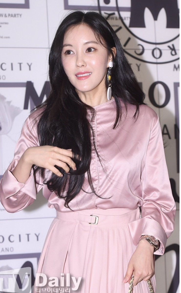 Hyomin mac loi trang phuc anh 5