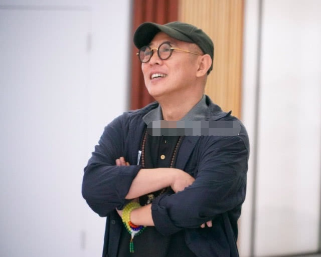 Ly Lien Kiet vat tay anh 3