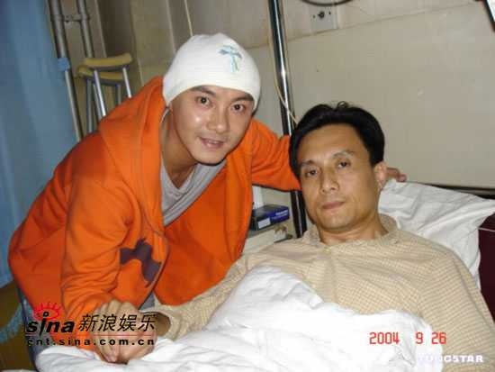 Sao nam 'Tay du ky 1986' ly hon vi vo 6 lan bi say thai hinh anh