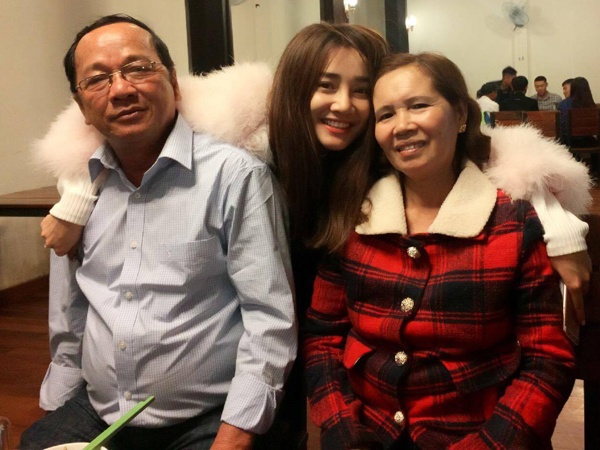 Nhã Phương tổn thương chuyện gia đình ảnh 2 Nha Phuong ton thuong chuyen gia dinh anh 2