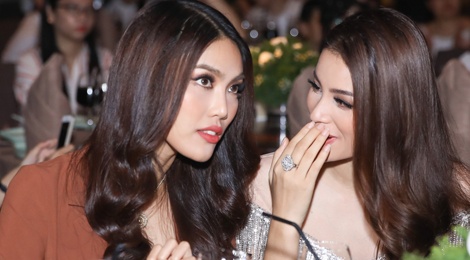 Lan Khue xuat hien sau tin sap cuoi dai gia, than mat voi Pham Huong hinh anh