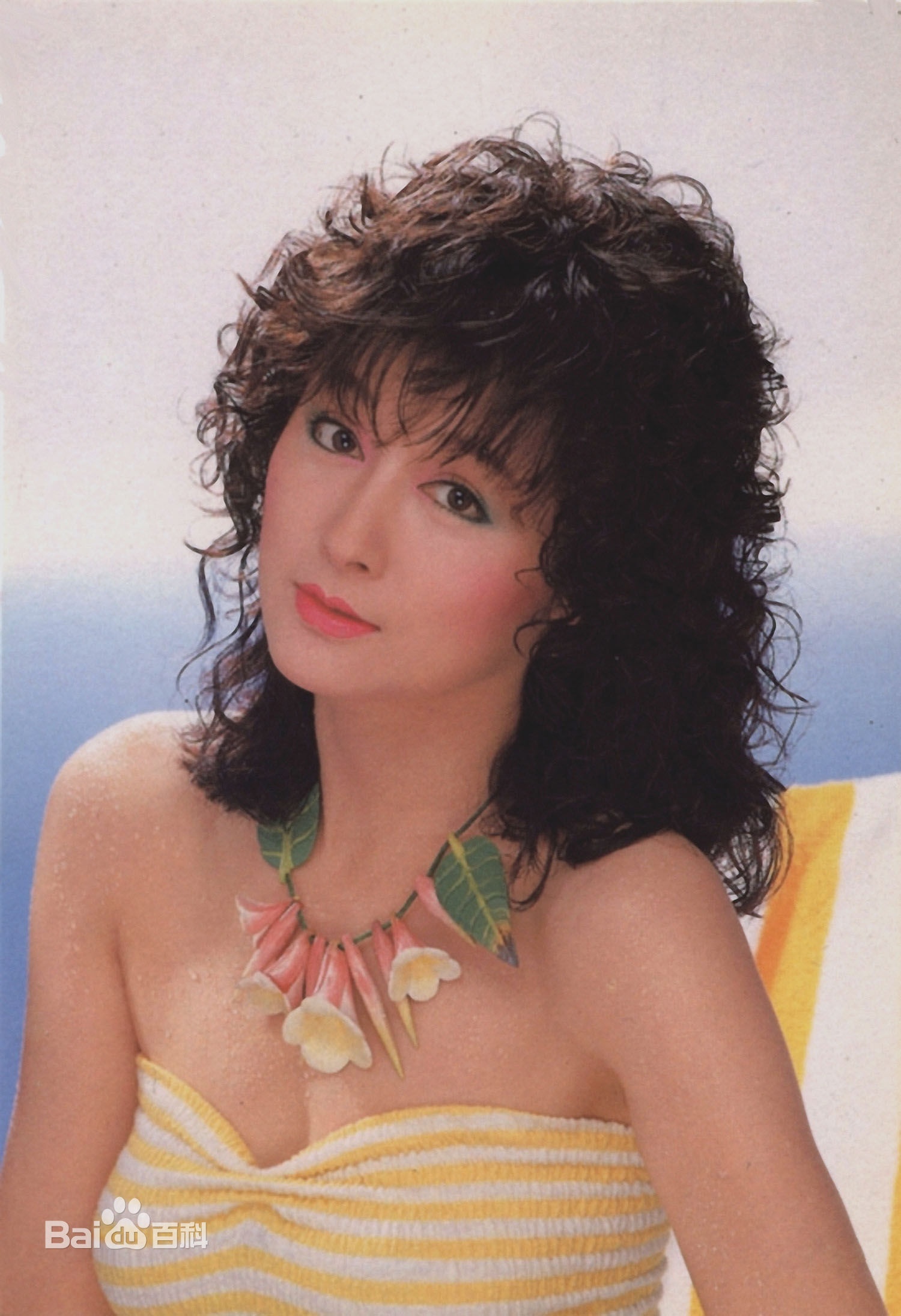 Phan Nghinh Tử tuổi U70 già dặn khoe ảnh trẻ ảnh 3 Phan Nghinh Tu tuoi U70 gia dan khoe anh tre anh 3