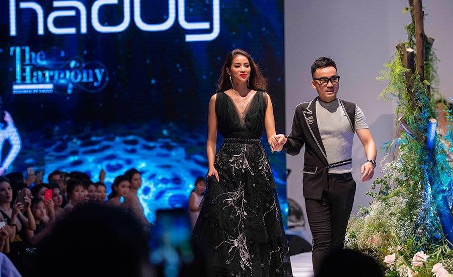 Hương Giang Idol lỡ show ảnh 4 Huong Giang Idol lo show anh 4