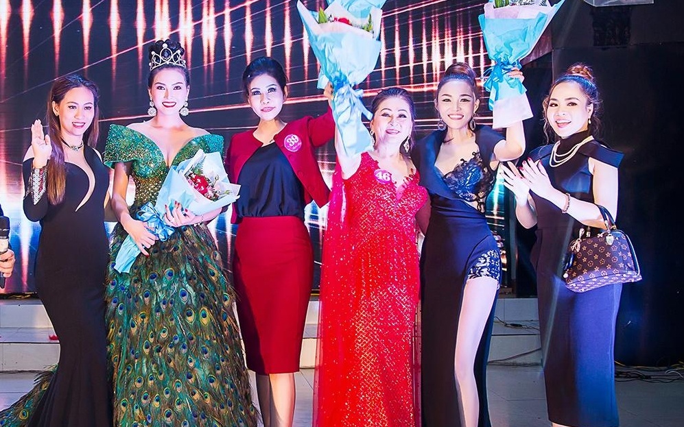 Cuoc thi sac dep Viet bi ngung ngang anh 1