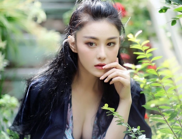 'Lý Mạc Sầu' Trương Hinh Dư hẹn hò lính đặc công ảnh 2 'Ly Mac Sau' Truong Hinh Du hen ho linh dac cong anh 2