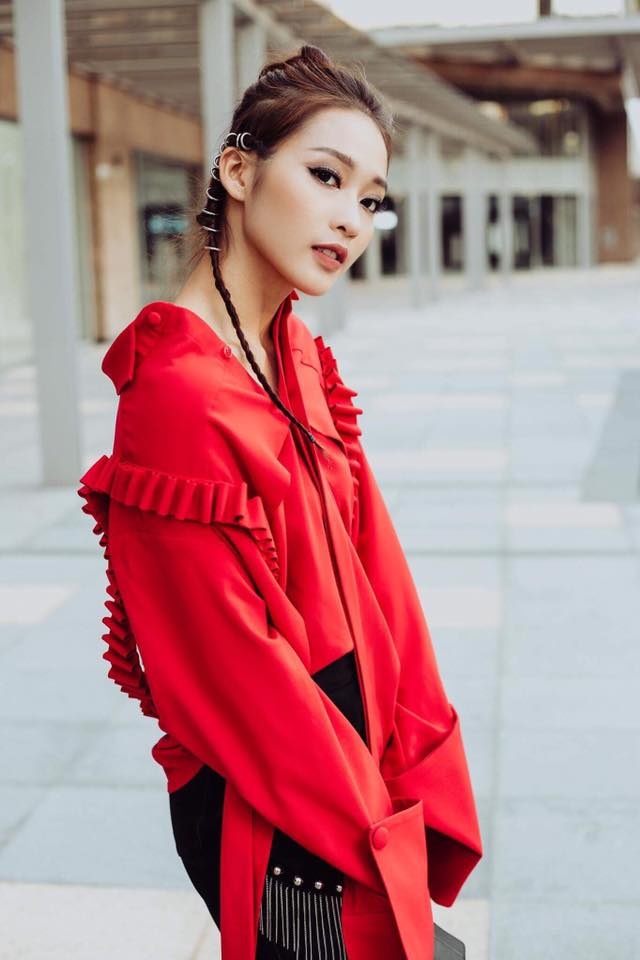 Kha Ngan Hau due mat troi anh 5