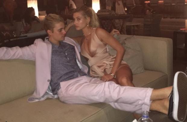 Justin Bieber cau hon Hailey Baldwin anh 3