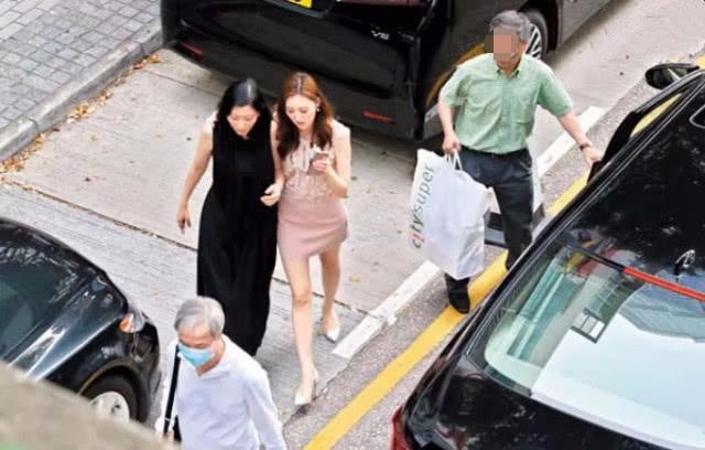 A hau Hong Kong yeu dai gia U70 anh 2