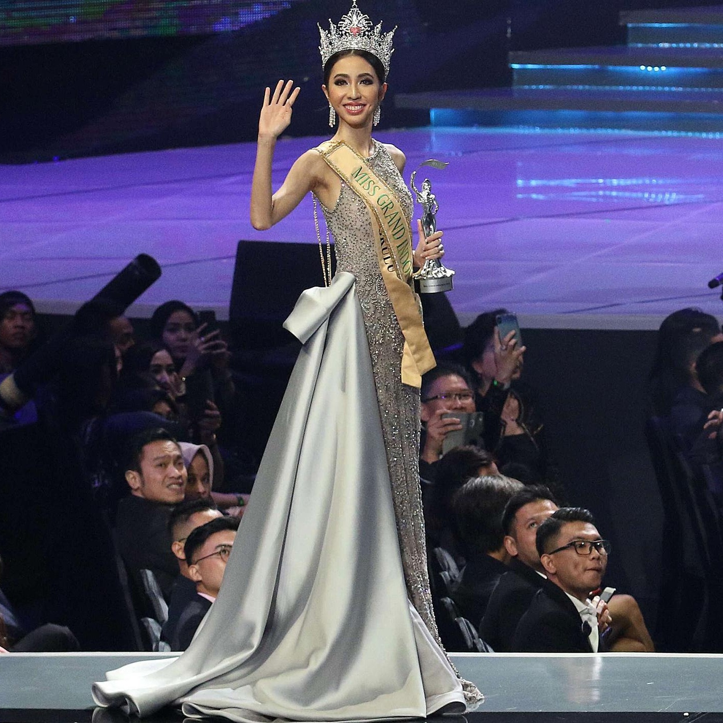 Hoa hau Hoa binh Indonesia 2018 anh 5