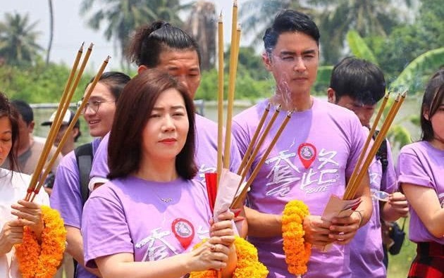 Nu dao dien 'Vua Kung Fu' cao buoc phi cong tap su gio tro doi bai hinh anh