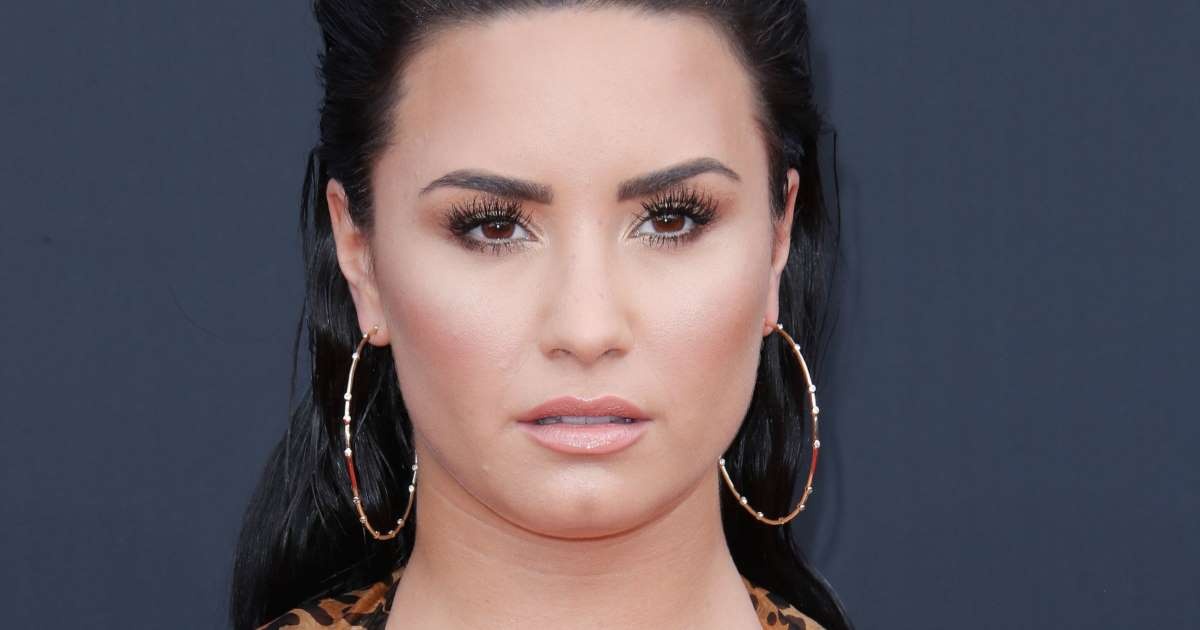 Nu ca si Demi Lovato nhap vien vi dung ma tuy qua lieu hinh anh