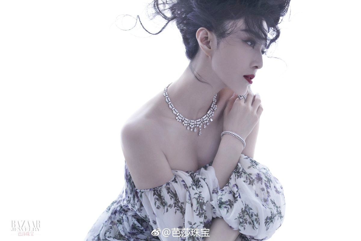 Sao Hoan Chau cach cach be boi lao ly anh 3