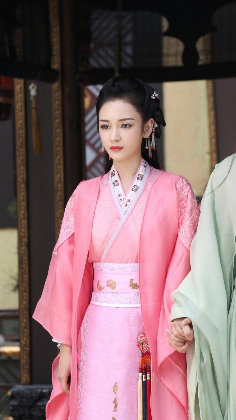 Sao nu Hoa ngu Vuong Nhat Phi anh 2