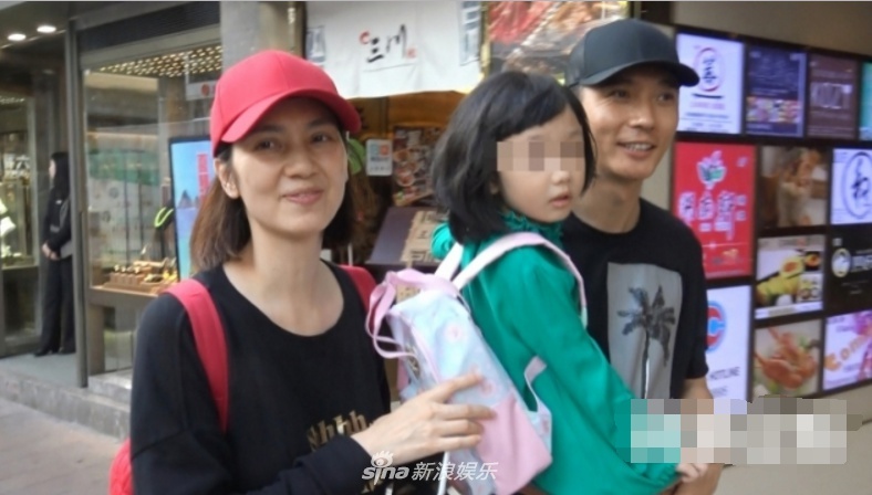 Sao nam 'Hoa Thien Cot' xuat hien ben vo con sau on ao ngoai tinh hinh anh