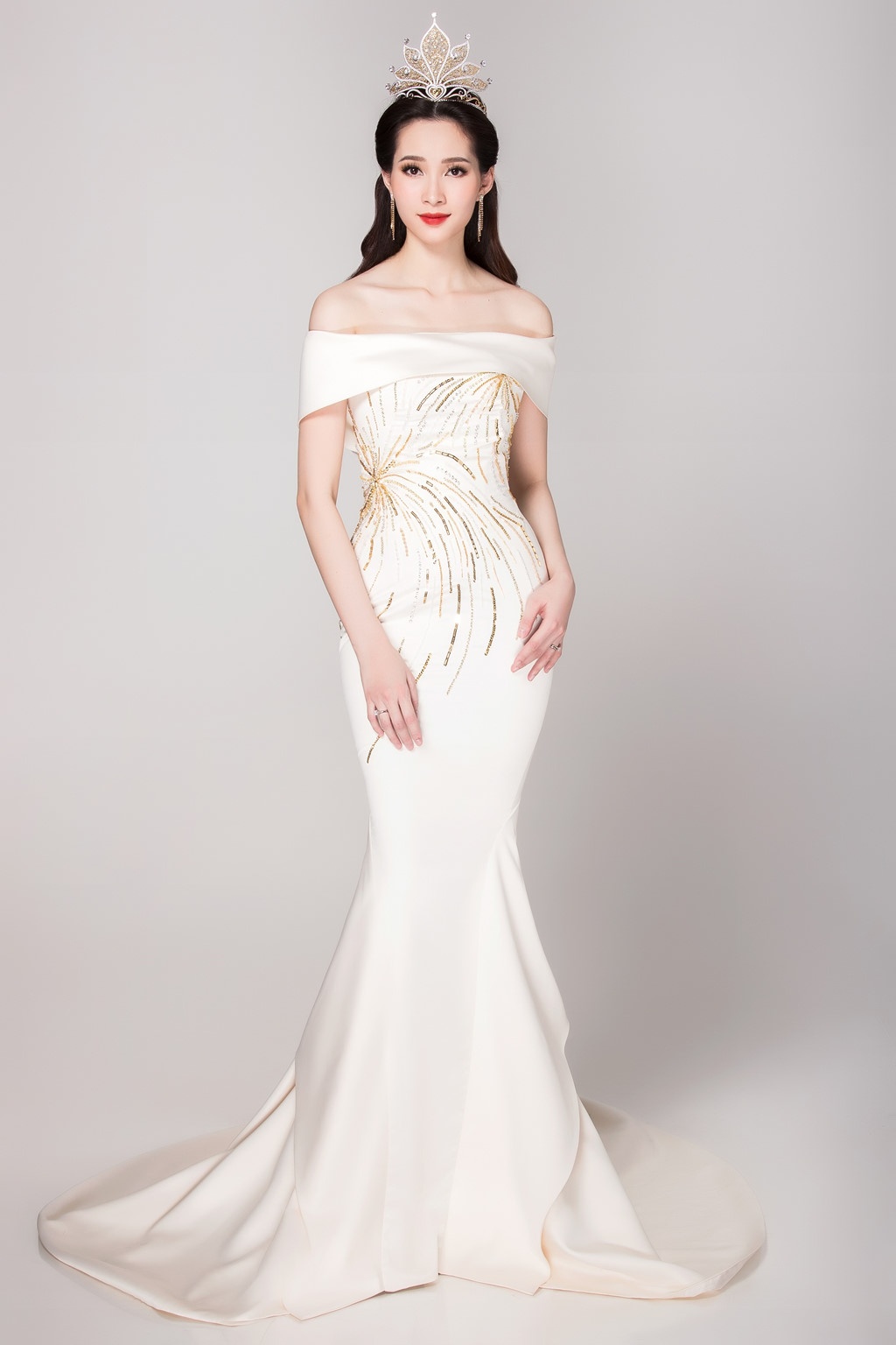 Hon nhan cac hoa hau Viet Nam anh 14