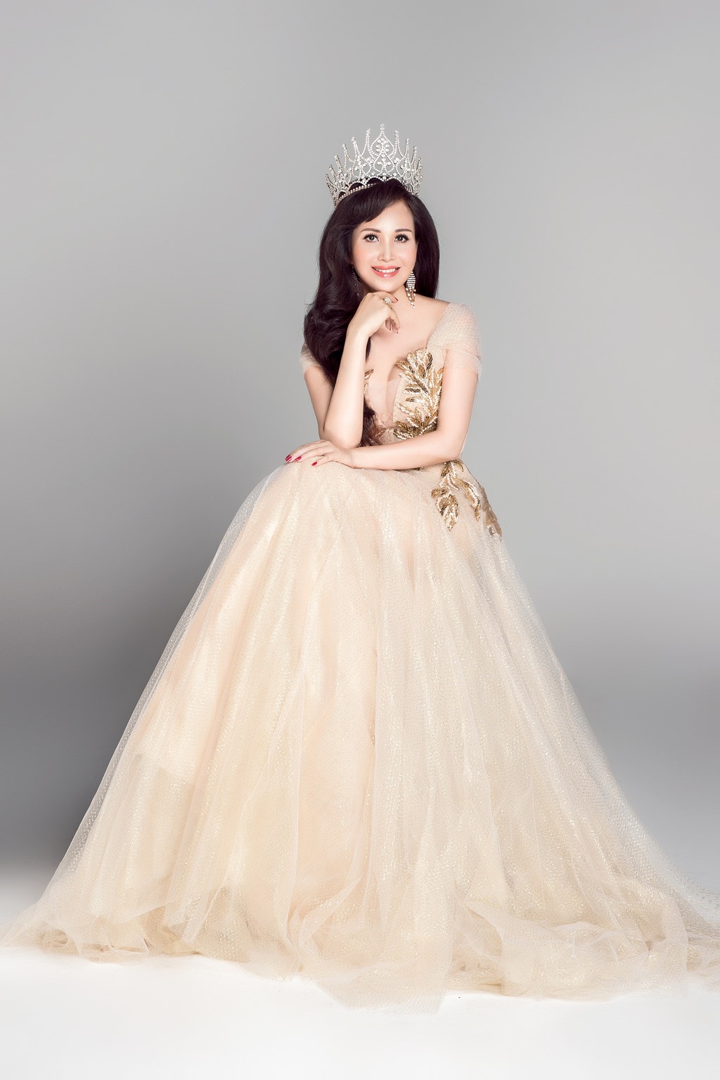 Hon nhan cac hoa hau Viet Nam anh 4