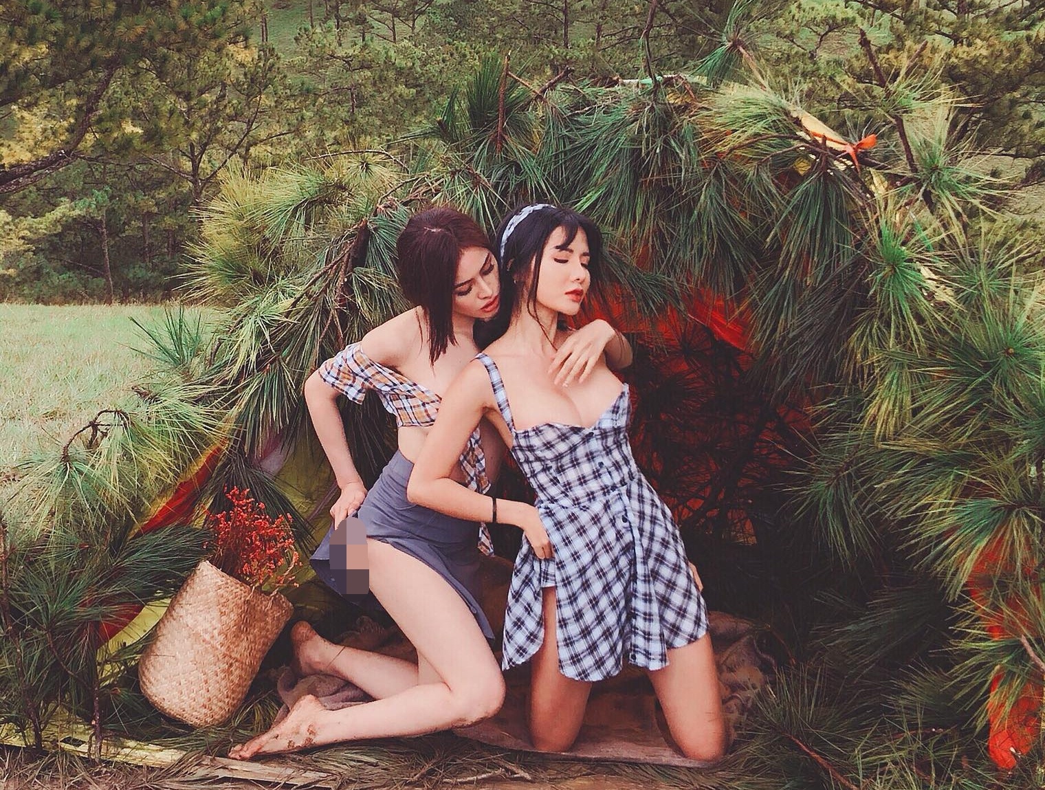 Thu Dung anh phan cam o Tuyet tinh coc anh 2