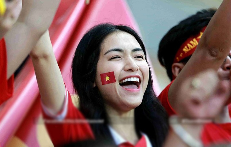 Ban trai len tieng khi Hoa Minzy sang Indonesia co vu Olympic Viet Nam hinh anh