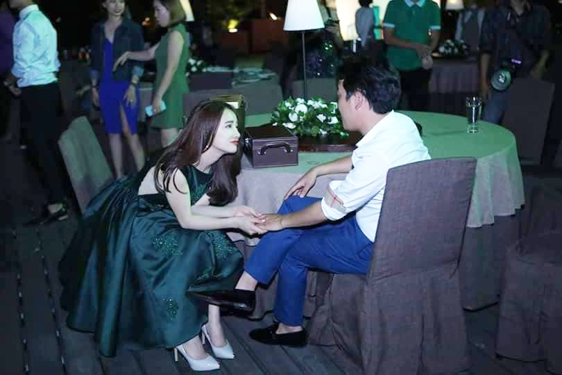 Khong gian le dinh hon tren bo bien cua Truong Giang - Nha Phuong hinh anh