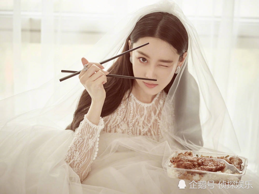 Le cuoi Truong Hinh Du anh 2