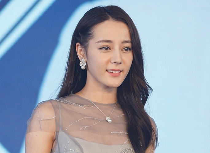 Dich Le Nhiet Ba anh khong chinh sua anh 3