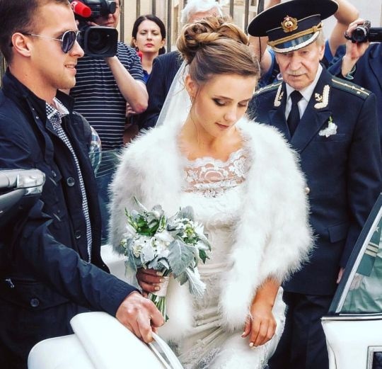 Dien vien Ivan Krasko ly hon vo tre anh 2