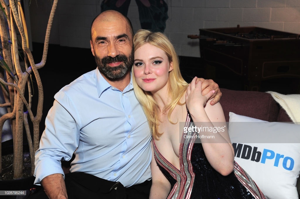 Elle Fanning goi cam tren tham do anh 8