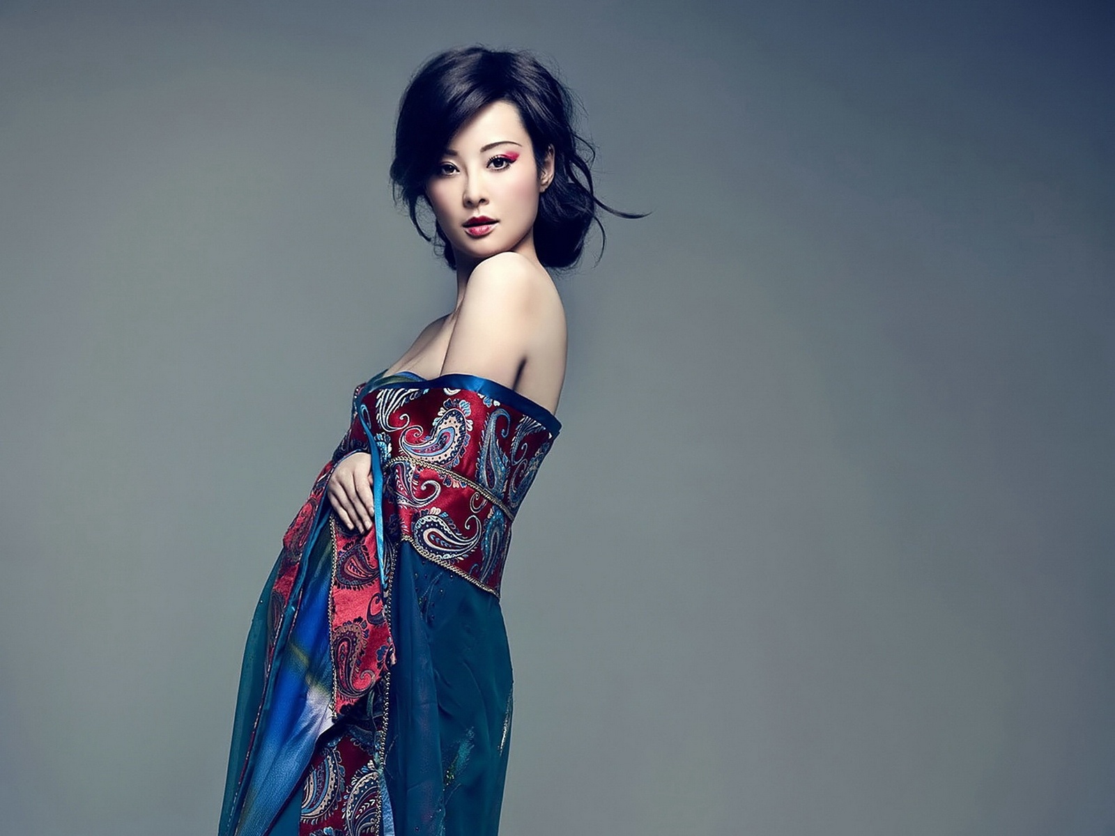 Lý Băng Băng bị điều tra trốn thuế ảnh 1 Ly Bang Bang bi dieu tra tron thue anh 1