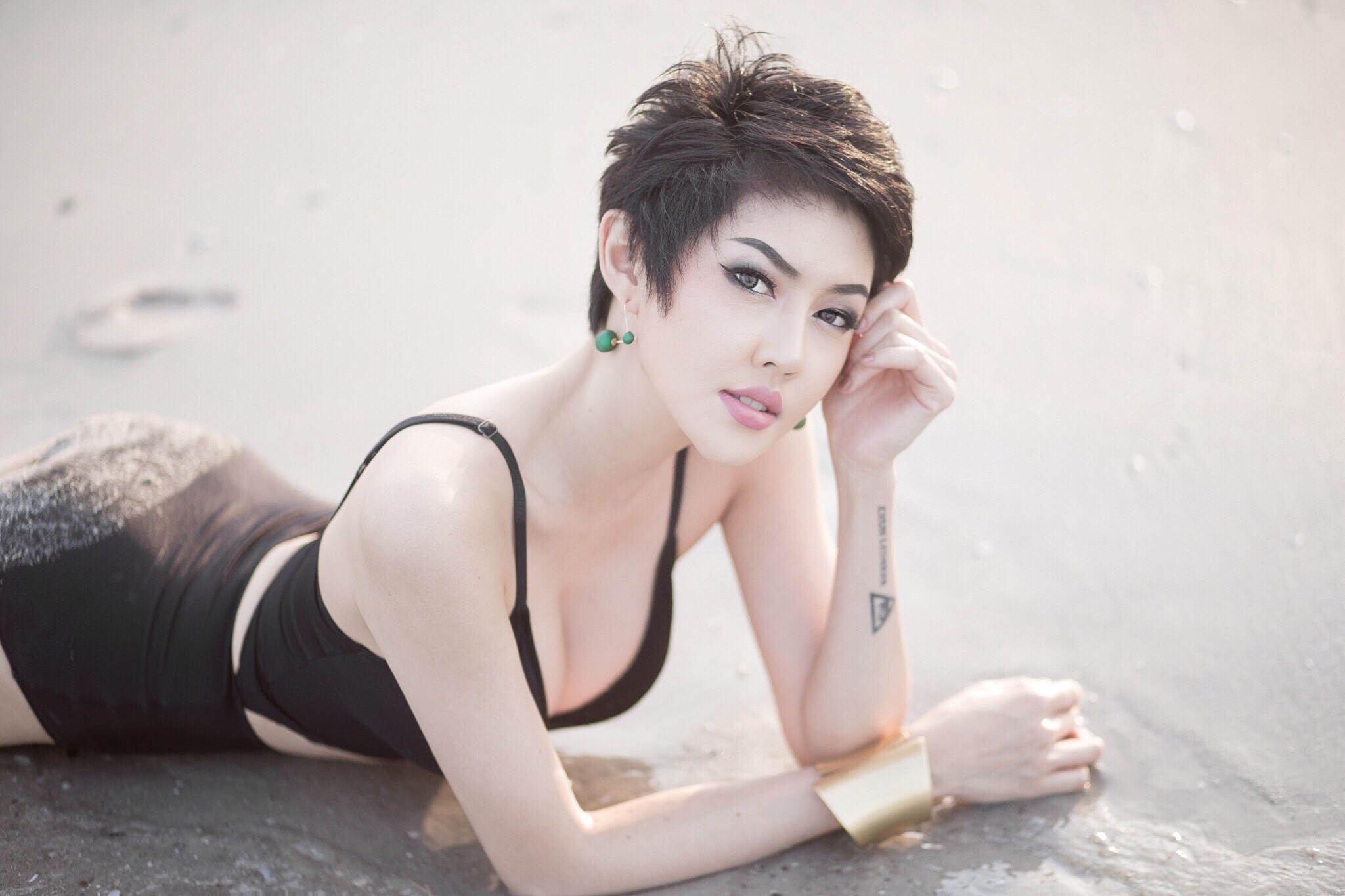 Nguoi dep Thai Lan uong thuoc sau tu tu anh 8