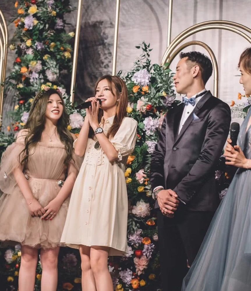 Trieu Vy dep noi bat khi du cuoi anh 4